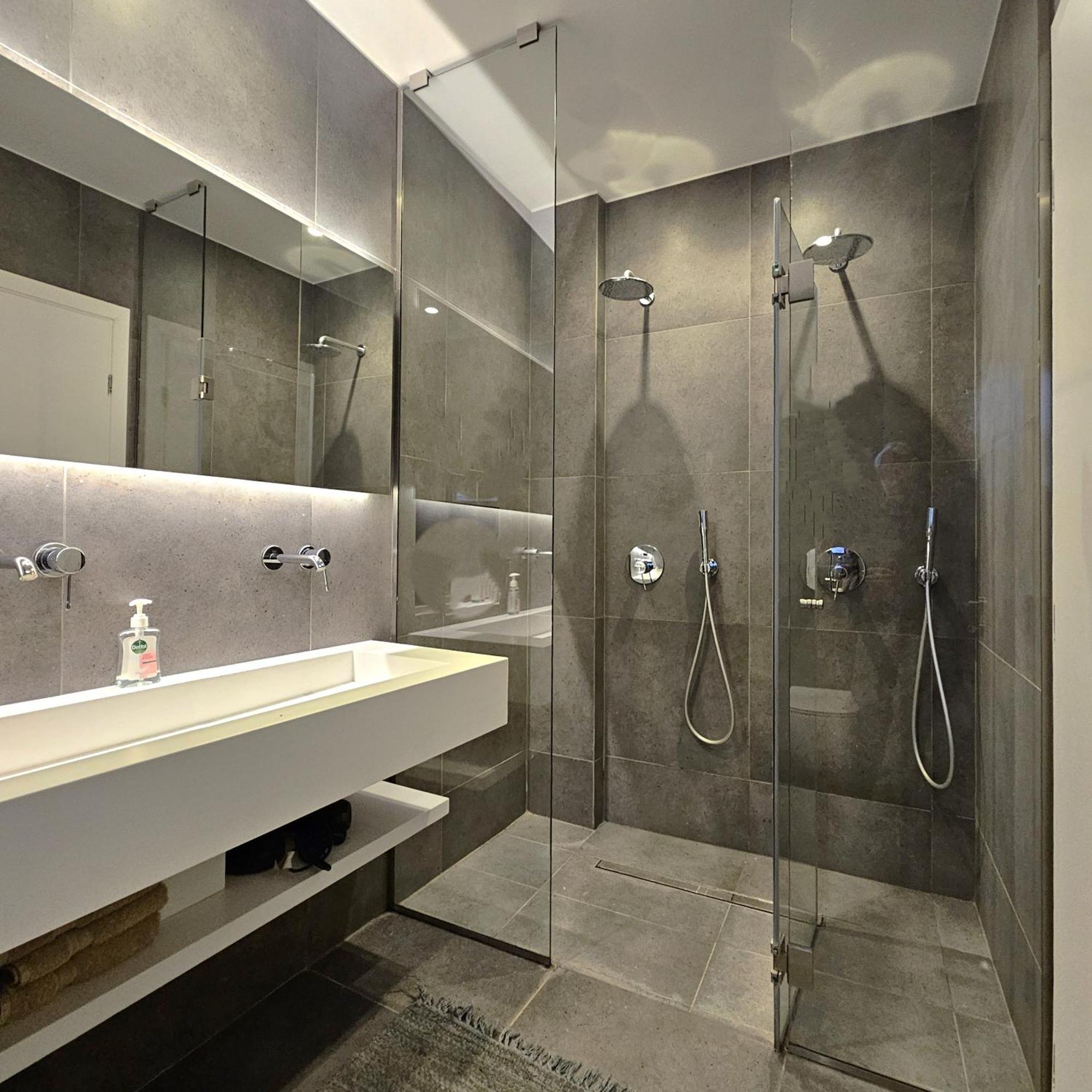 Apartment An Elegant At The Foot Of The Acropolis Athens